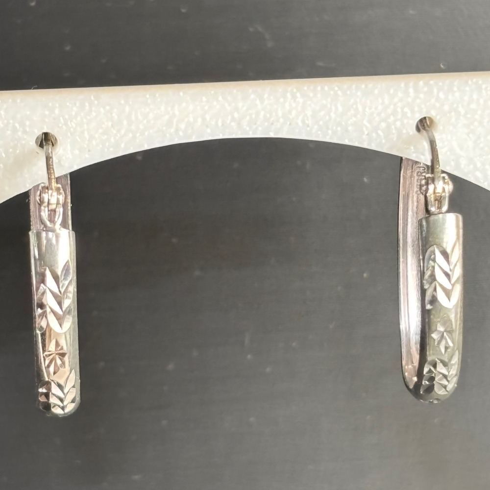 Vintage Silver Diamond Cut Floral Engraved Oval Hoop Earrings 925 Sterling
